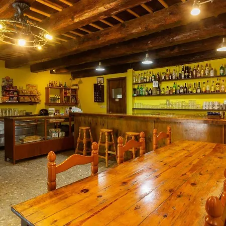 Hostatgeria Falgars * La Pobla de Lillet
